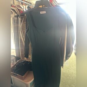 Popular 21 Emerald Green Sleeveless Dress